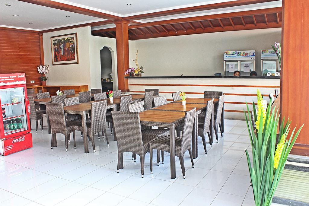 Legian Hostel Mirah מראה חיצוני תמונה