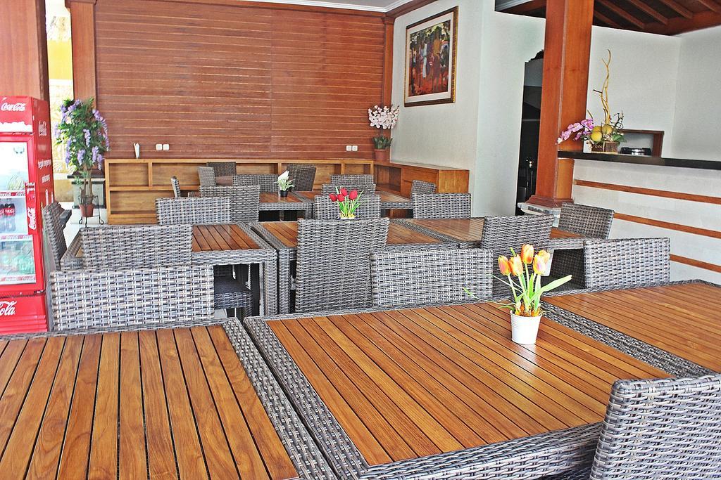 Legian Hostel Mirah מראה חיצוני תמונה