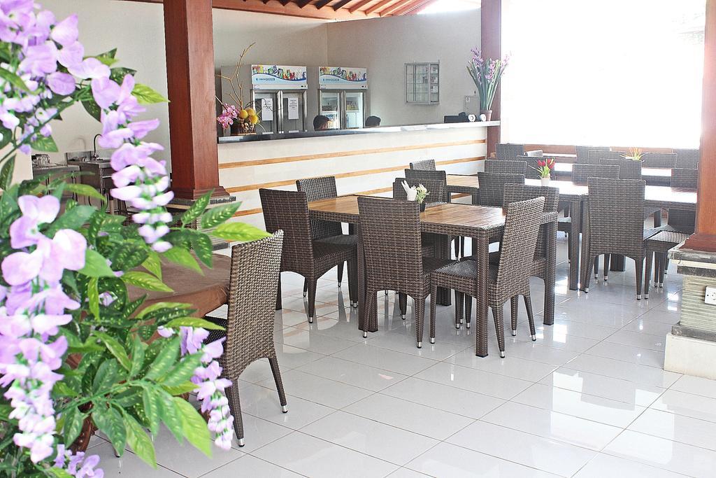 Legian Hostel Mirah מראה חיצוני תמונה