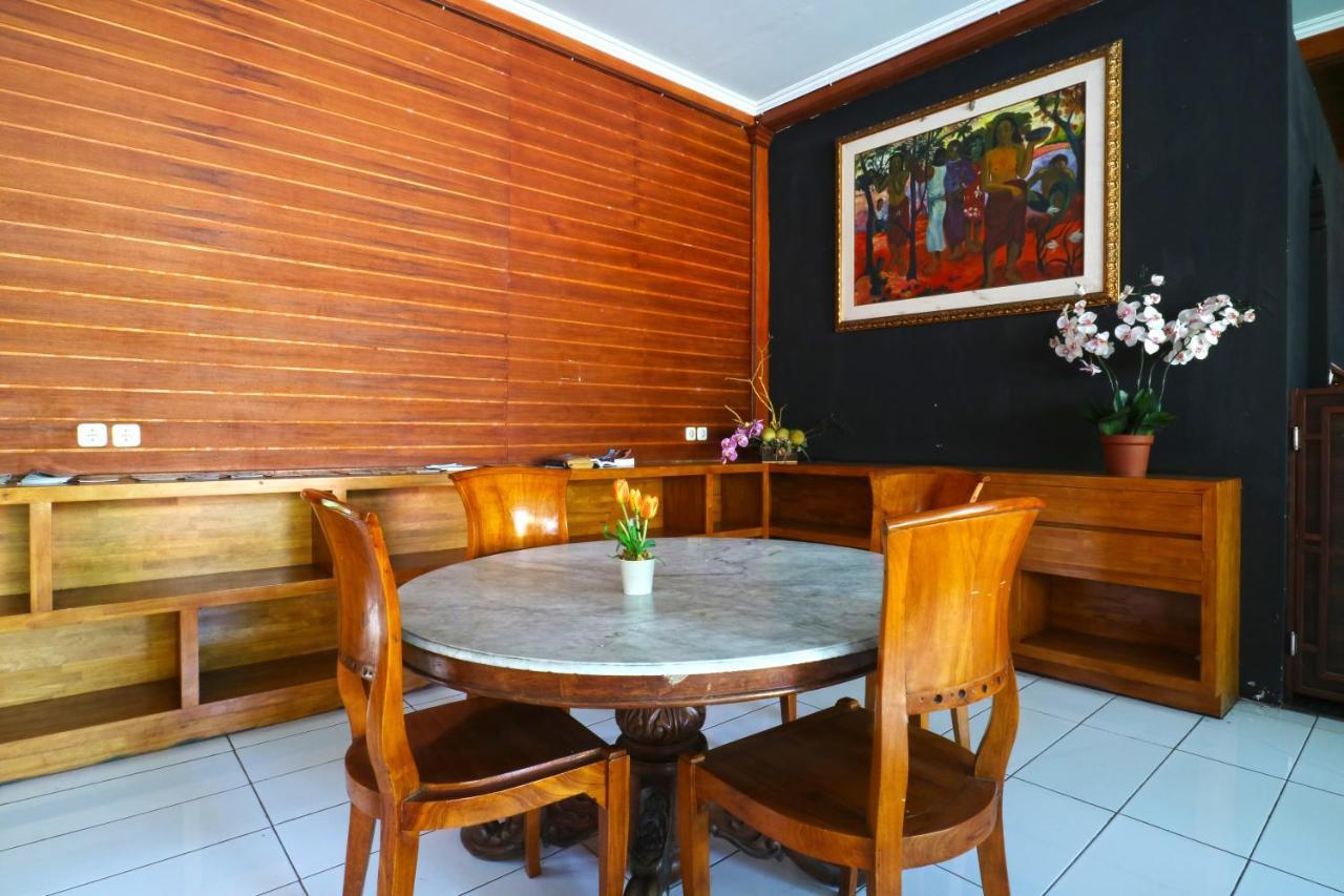 Legian Hostel Mirah מראה חיצוני תמונה
