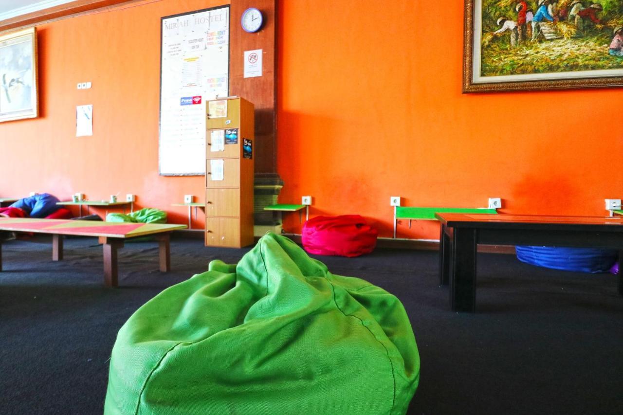 Legian Hostel Mirah מראה חיצוני תמונה